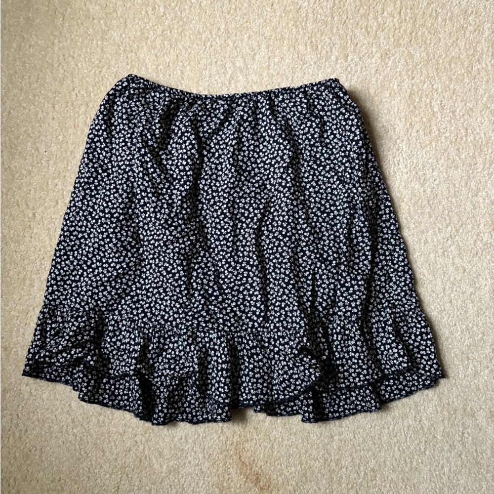 Brandy Melville Floral Ruffle Mini Skirt - Picture 2 of 3